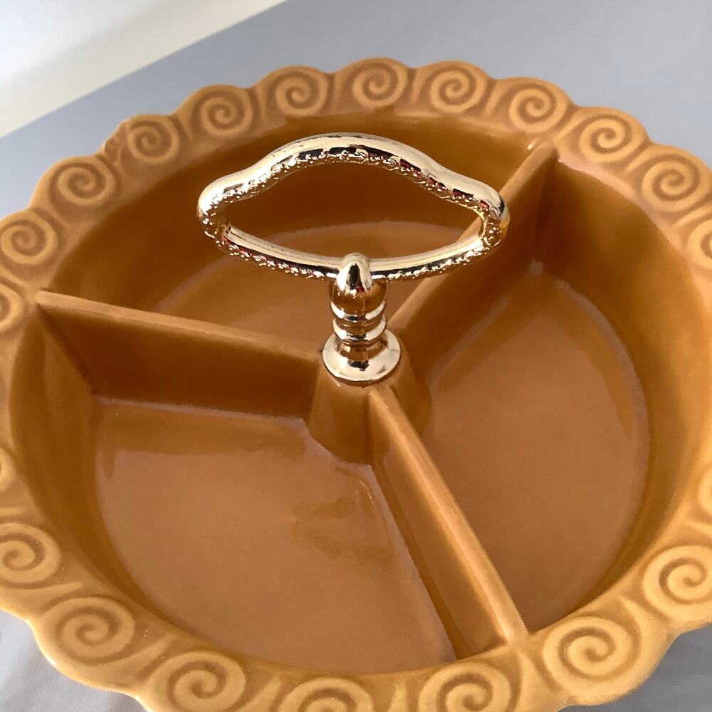 Vintage CALIF USA 267 Ceramic Mustard Yellow With Gold Handle 3 Divided Dish - Picture 5 of 6